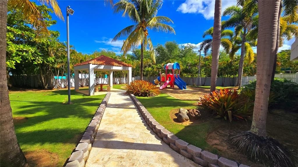 For Sale: $385,000 (3 beds, 2 baths, 1546 Square Feet)