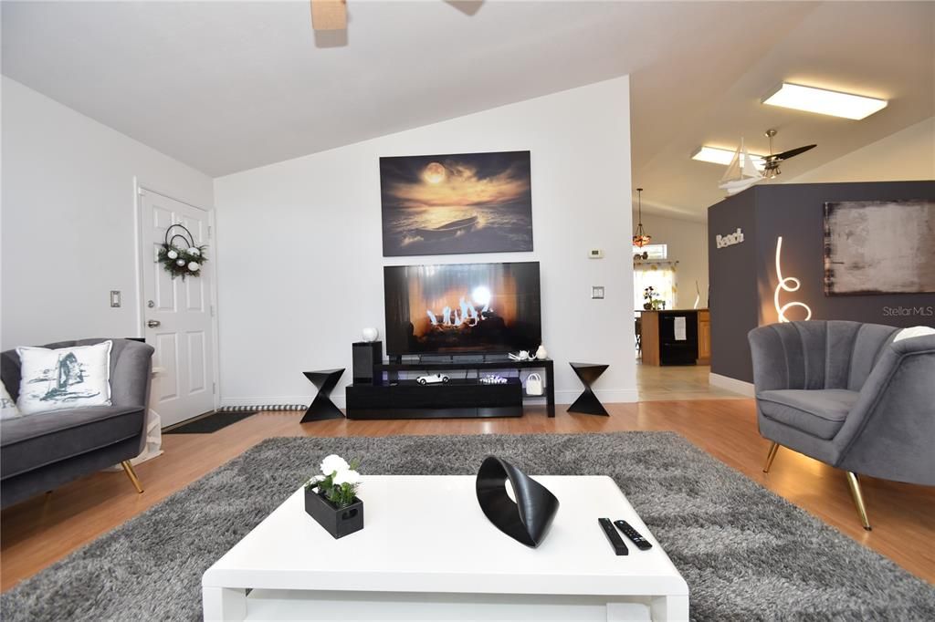 待售: $309,900 (3 贝兹, 2 浴室, 1580 平方英尺)