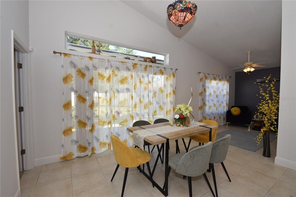 待售: $309,900 (3 贝兹, 2 浴室, 1580 平方英尺)