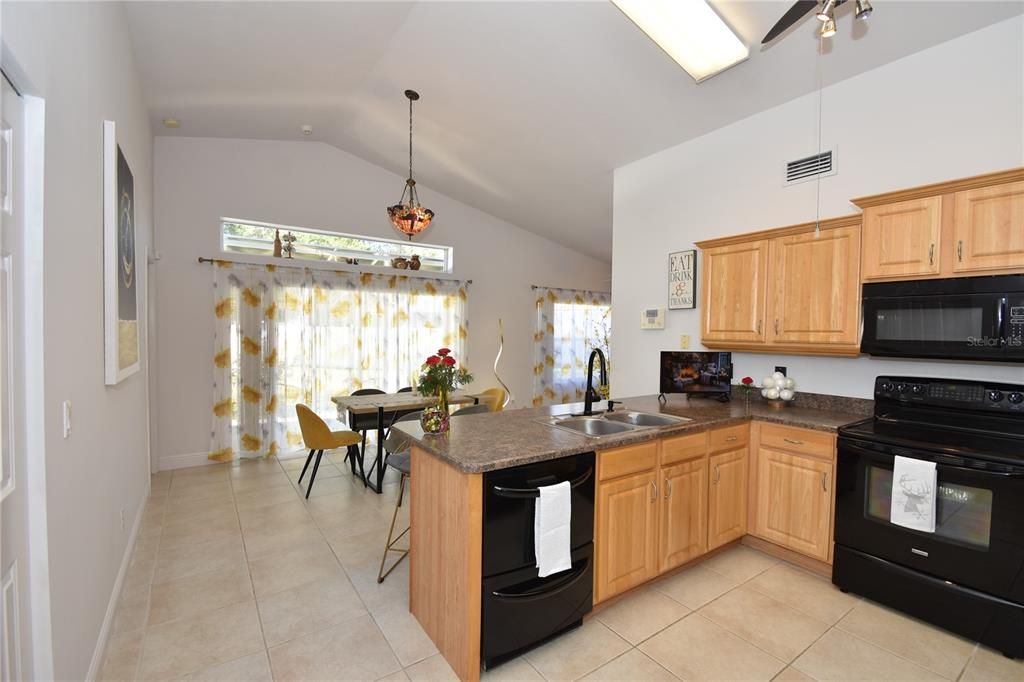 待售: $309,900 (3 贝兹, 2 浴室, 1580 平方英尺)