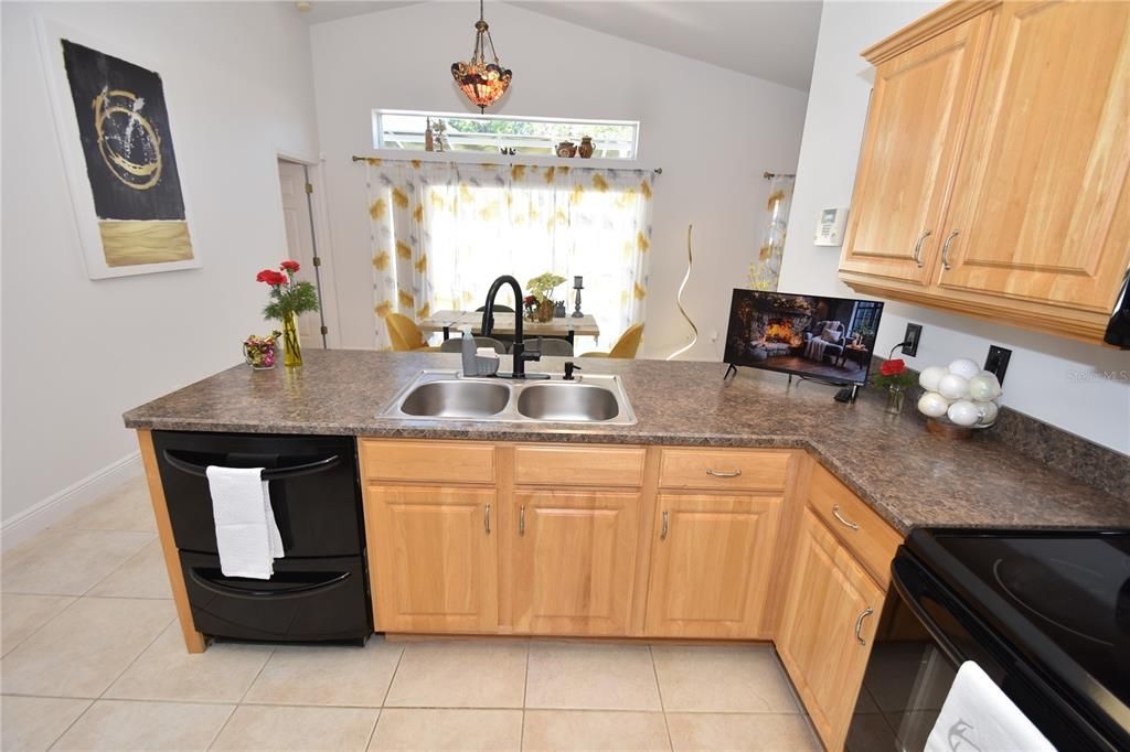 待售: $309,900 (3 贝兹, 2 浴室, 1580 平方英尺)