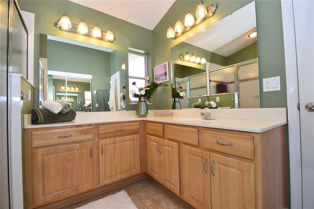 待售: $309,900 (3 贝兹, 2 浴室, 1580 平方英尺)