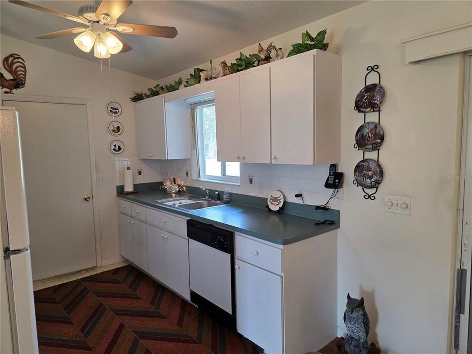 待售: $159,000 (2 贝兹, 2 浴室, 1008 平方英尺)