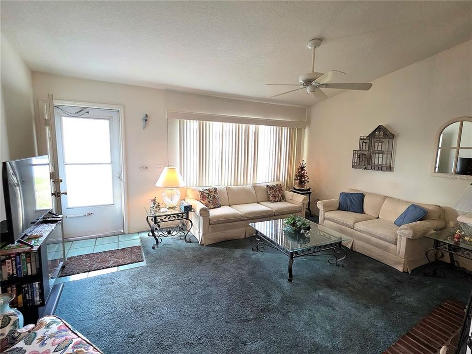 待售: $159,000 (2 贝兹, 2 浴室, 1008 平方英尺)