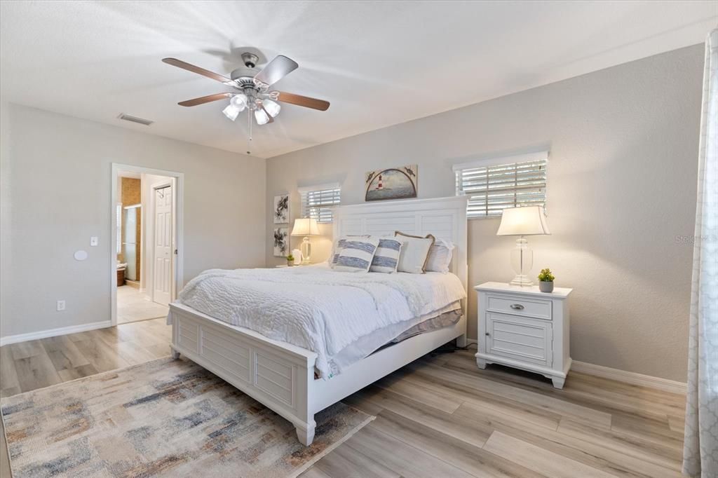 For Sale: $329,900 (4 beds, 2 baths, 1719 Square Feet)