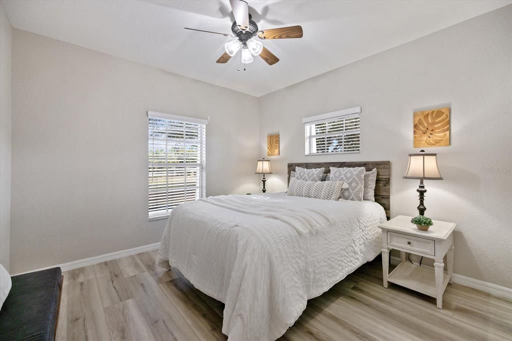 For Sale: $329,900 (4 beds, 2 baths, 1719 Square Feet)