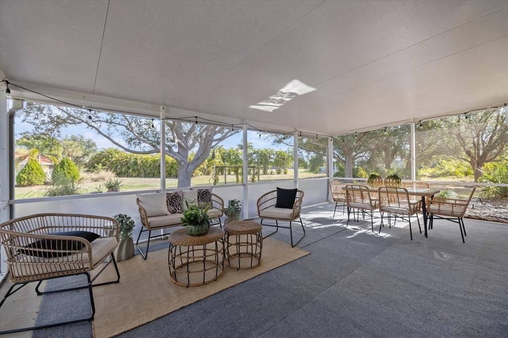 For Sale: $329,900 (4 beds, 2 baths, 1719 Square Feet)