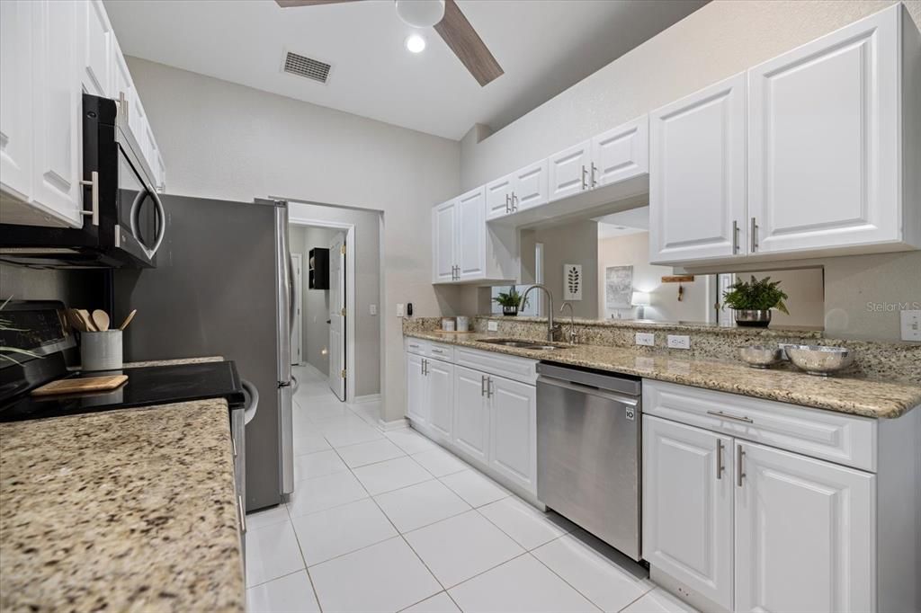 For Sale: $329,900 (4 beds, 2 baths, 1719 Square Feet)