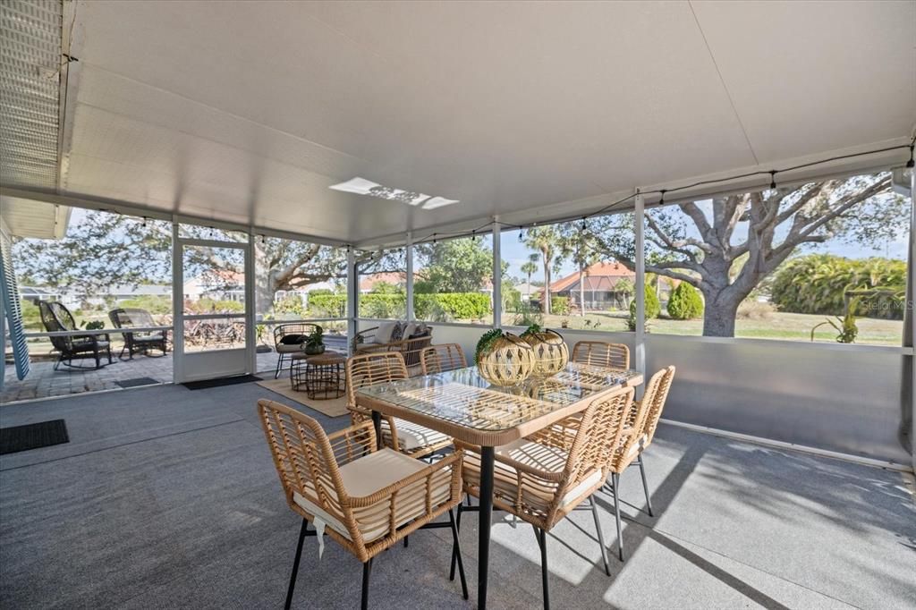 For Sale: $329,900 (4 beds, 2 baths, 1719 Square Feet)