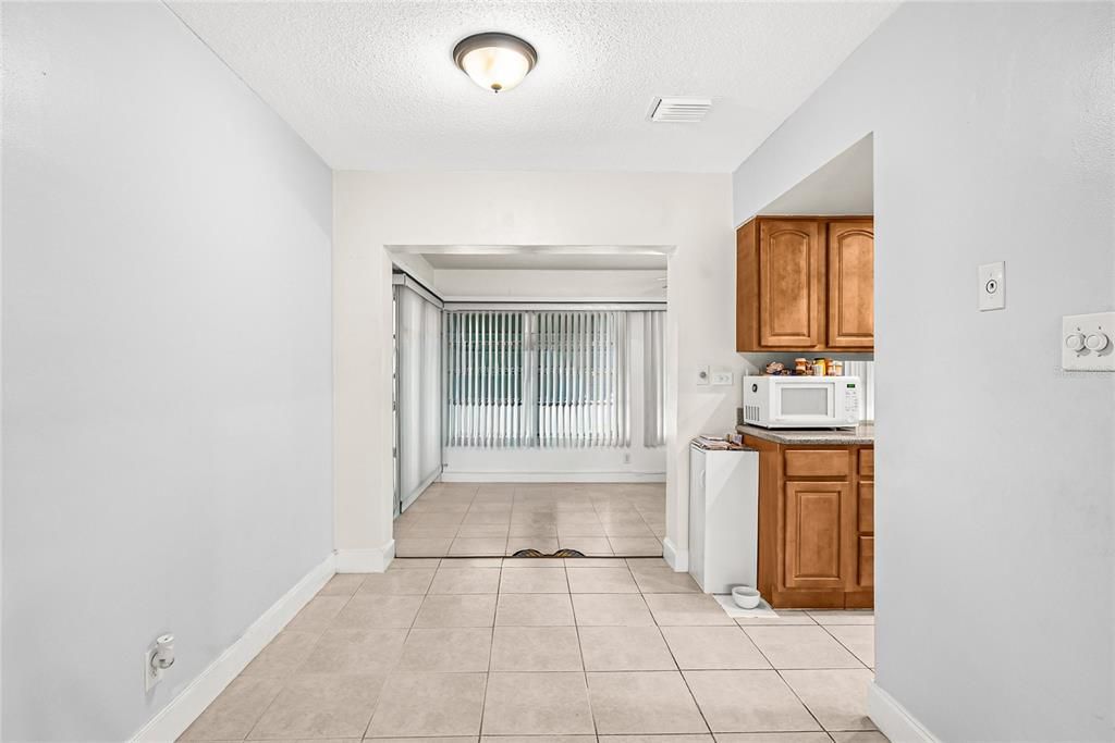 En Venta: $365,000 (2 camas, 1 baños, 1128 Pies cuadrados)