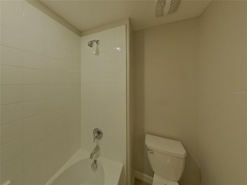 En Renta: $2,499 (4 camas, 2 baños, 2446 Pies cuadrados)