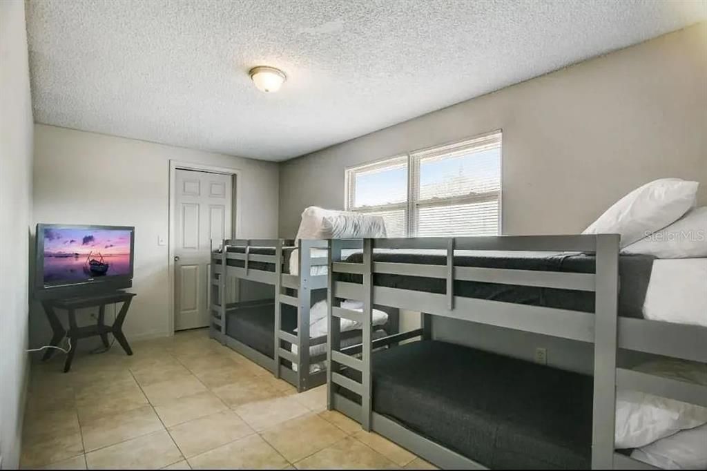 待售: $345,000 (3 贝兹, 2 浴室, 1680 平方英尺)