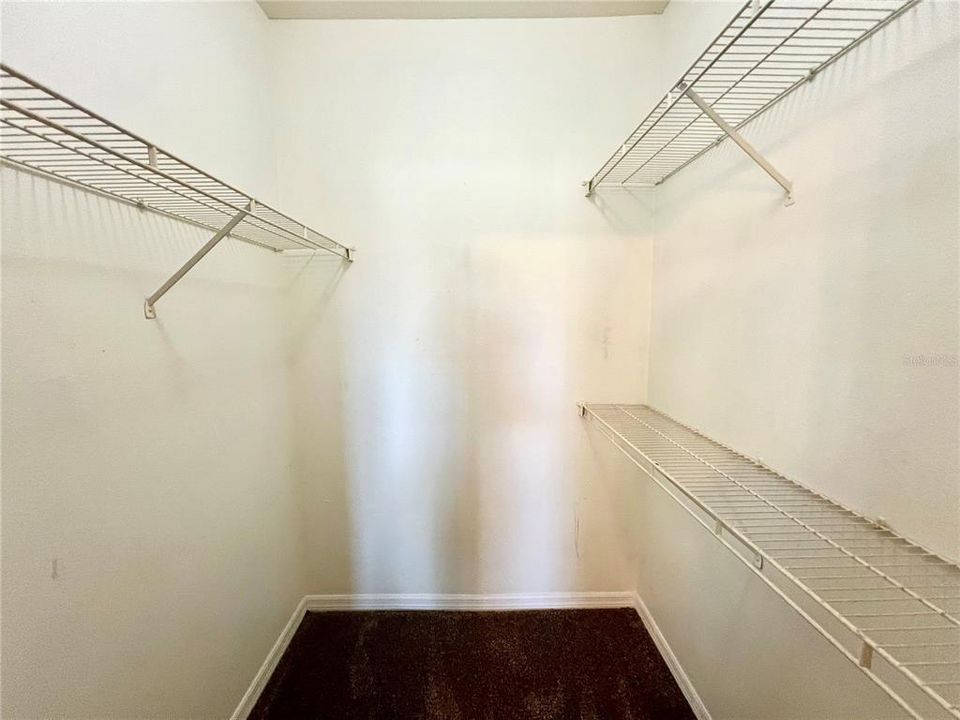 В аренду: $1,999 (2 спален, 2 ванн, 925 Квадратных фут)