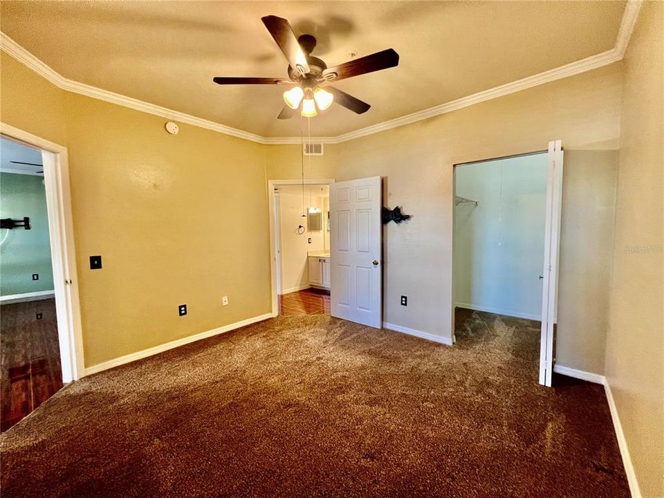 В аренду: $1,999 (2 спален, 2 ванн, 925 Квадратных фут)