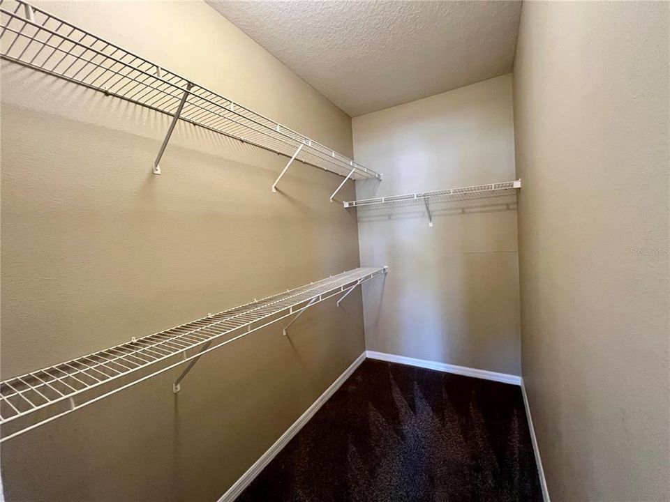 В аренду: $1,999 (2 спален, 2 ванн, 925 Квадратных фут)