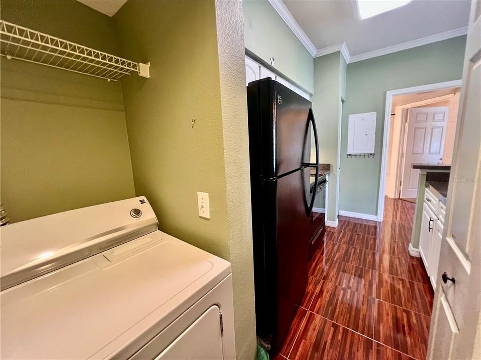 В аренду: $1,999 (2 спален, 2 ванн, 925 Квадратных фут)