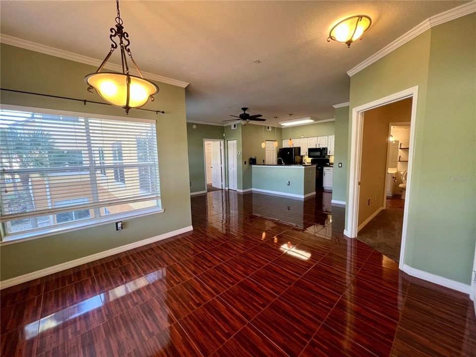 В аренду: $1,999 (2 спален, 2 ванн, 925 Квадратных фут)