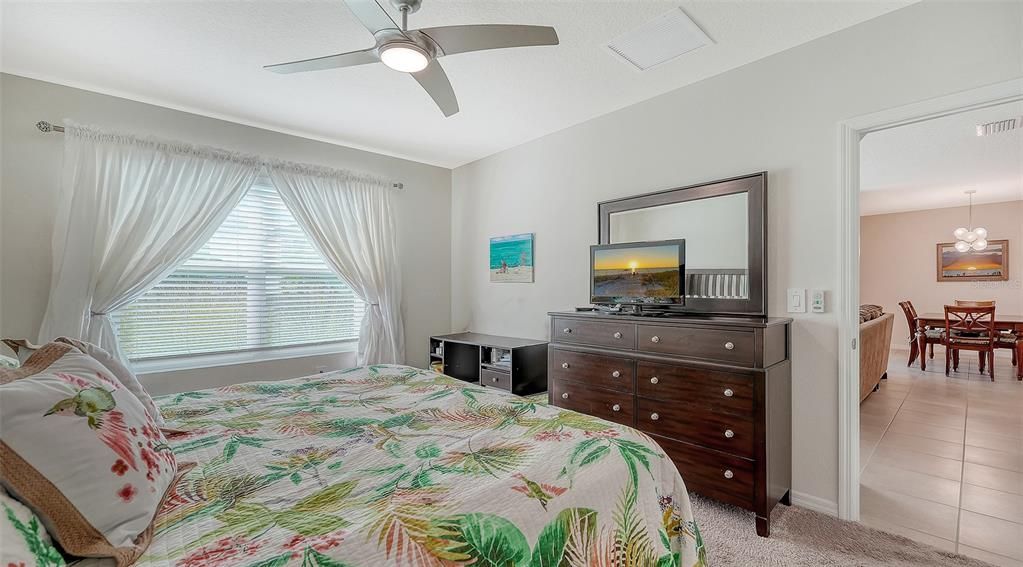 На продажу: $479,000 (4 спален, 2 ванн, 1839 Квадратных фут)