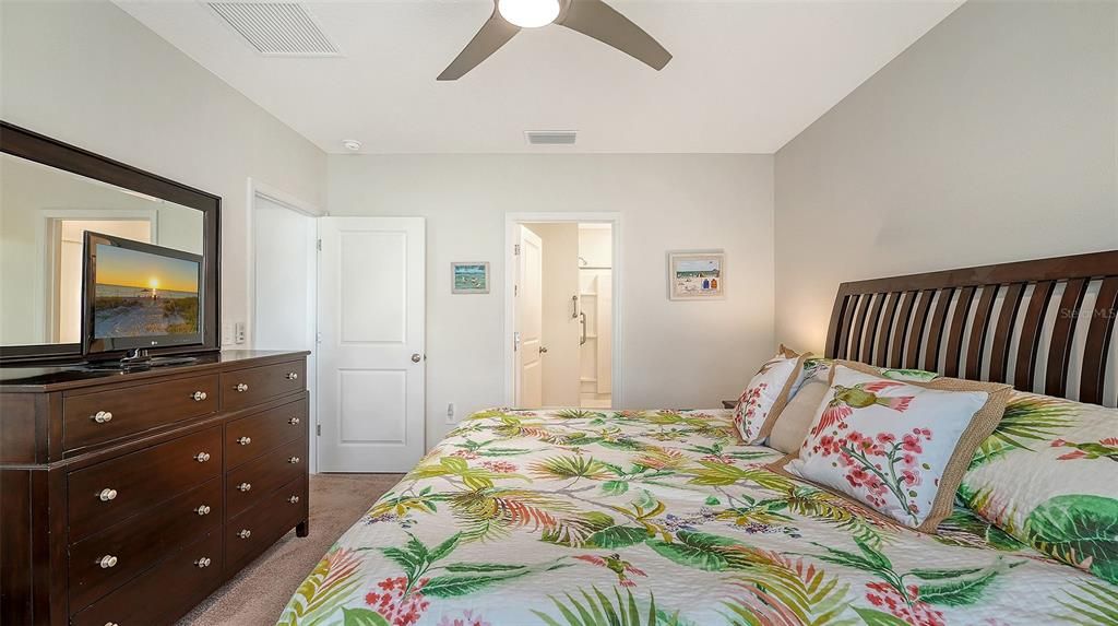 На продажу: $479,000 (4 спален, 2 ванн, 1839 Квадратных фут)