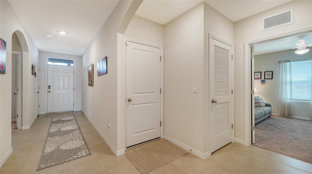 На продажу: $479,000 (4 спален, 2 ванн, 1839 Квадратных фут)