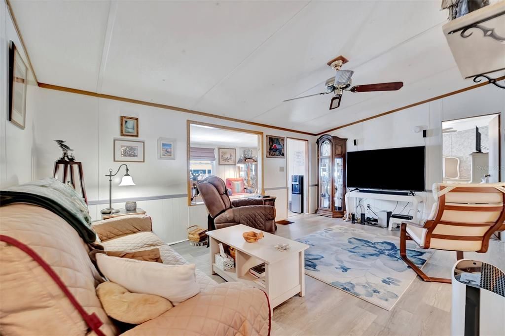 En Venta: $169,900 (2 camas, 2 baños, 1248 Pies cuadrados)