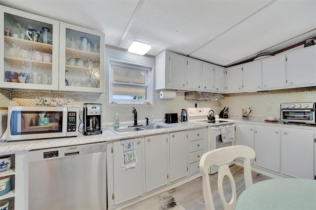 En Venta: $169,900 (2 camas, 2 baños, 1248 Pies cuadrados)