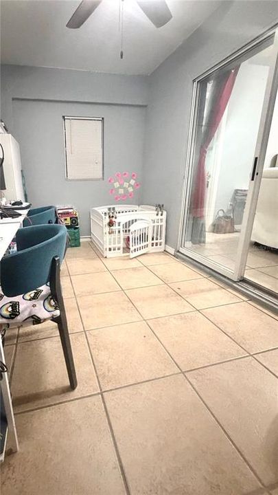 For Rent: $2,500 (3 beds, 2 baths, 999 Square Feet)