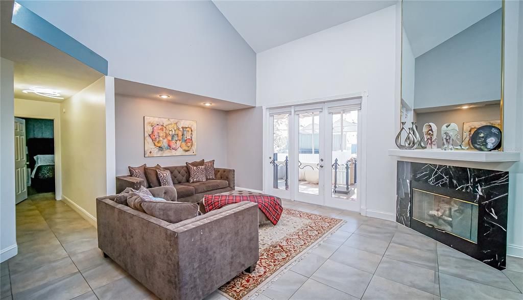 En Venta: $459,999 (4 camas, 2 baños, 1849 Pies cuadrados)