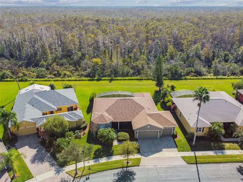 For Sale: $375,000 (2 beds, 2 baths, 2038 Square Feet)