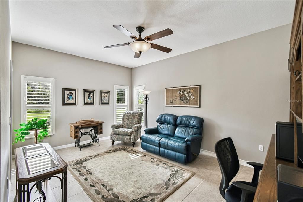 For Sale: $375,000 (2 beds, 2 baths, 2038 Square Feet)