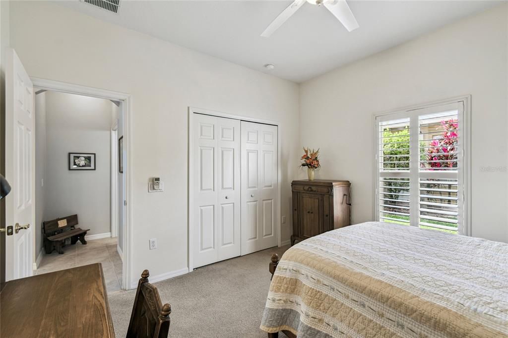 For Sale: $375,000 (2 beds, 2 baths, 2038 Square Feet)