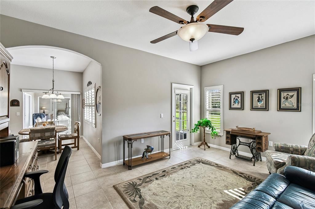 For Sale: $375,000 (2 beds, 2 baths, 2038 Square Feet)