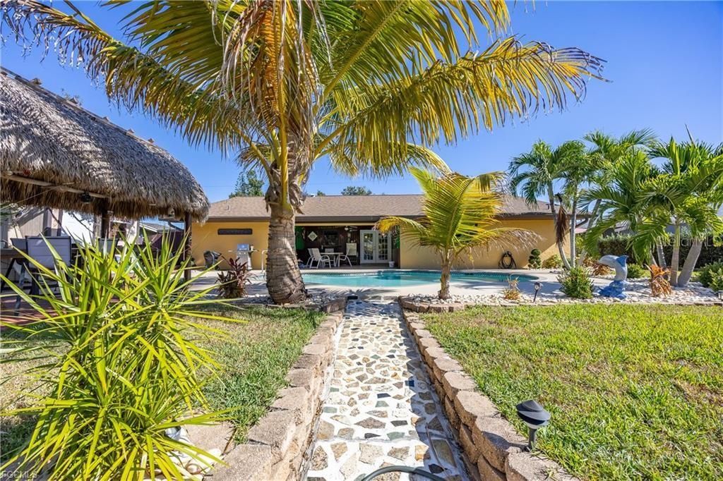 待售: $425,000 (3 贝兹, 2 浴室, 1578 平方英尺)