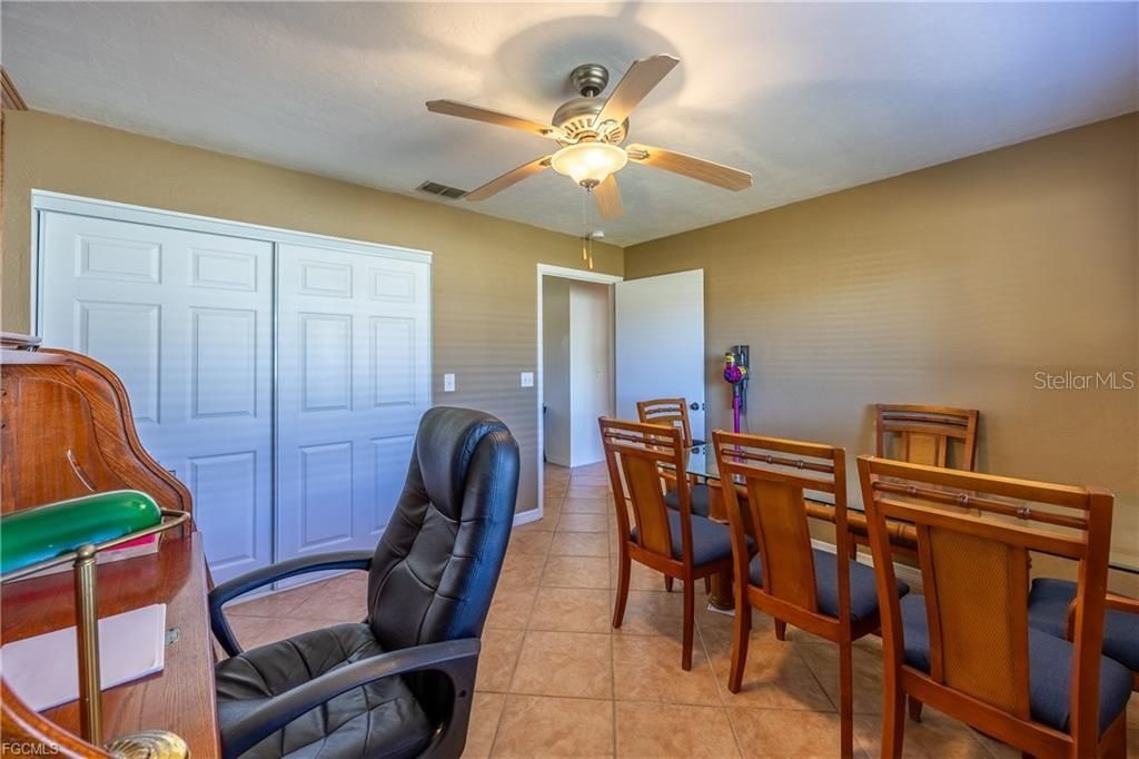 待售: $425,000 (3 贝兹, 2 浴室, 1578 平方英尺)