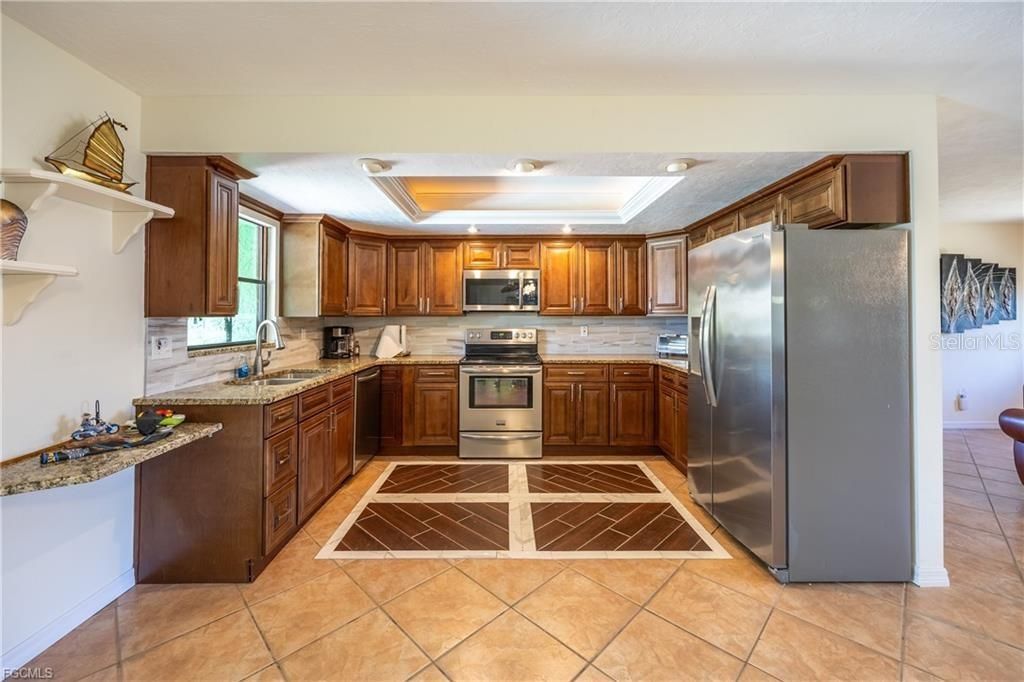 待售: $425,000 (3 贝兹, 2 浴室, 1578 平方英尺)