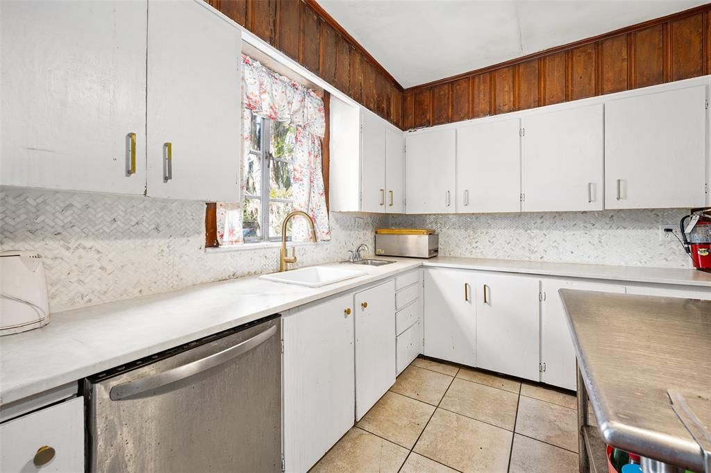 На продажу: $650,000 (0 спален, 0 ванн, 4123 Квадратных фут)