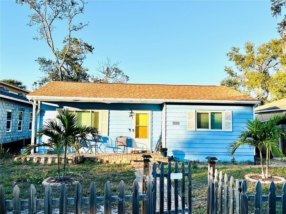 出租: $1,600 (1 贝兹, 1 浴室, 690 平方英尺)