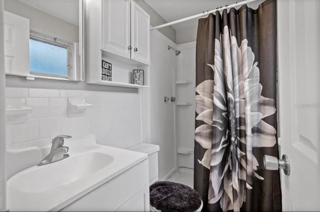 出租: $1,600 (1 贝兹, 1 浴室, 690 平方英尺)