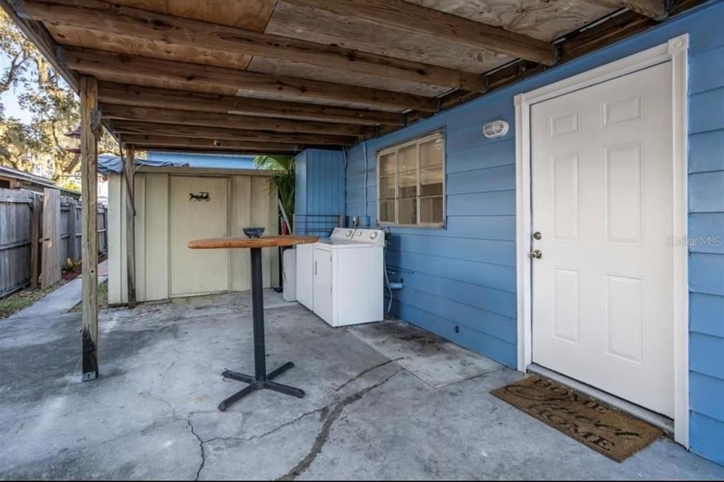 出租: $1,600 (1 贝兹, 1 浴室, 690 平方英尺)