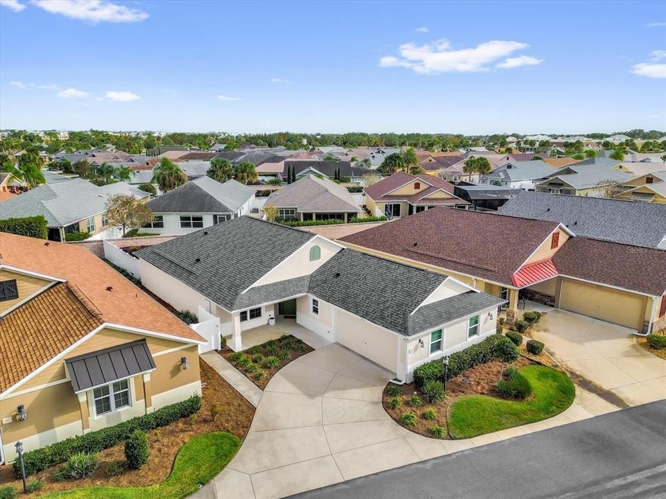 For Sale: $539,000 (3 beds, 2 baths, 1938 Square Feet)