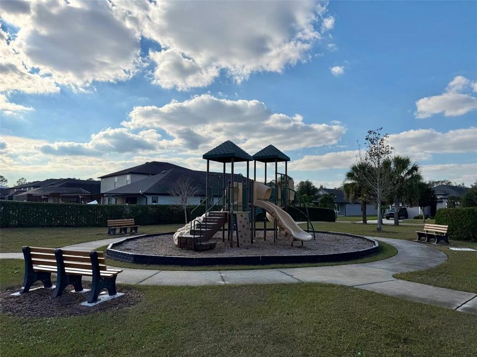 En Renta: $3,000 (4 camas, 2 baños, 1945 Pies cuadrados)