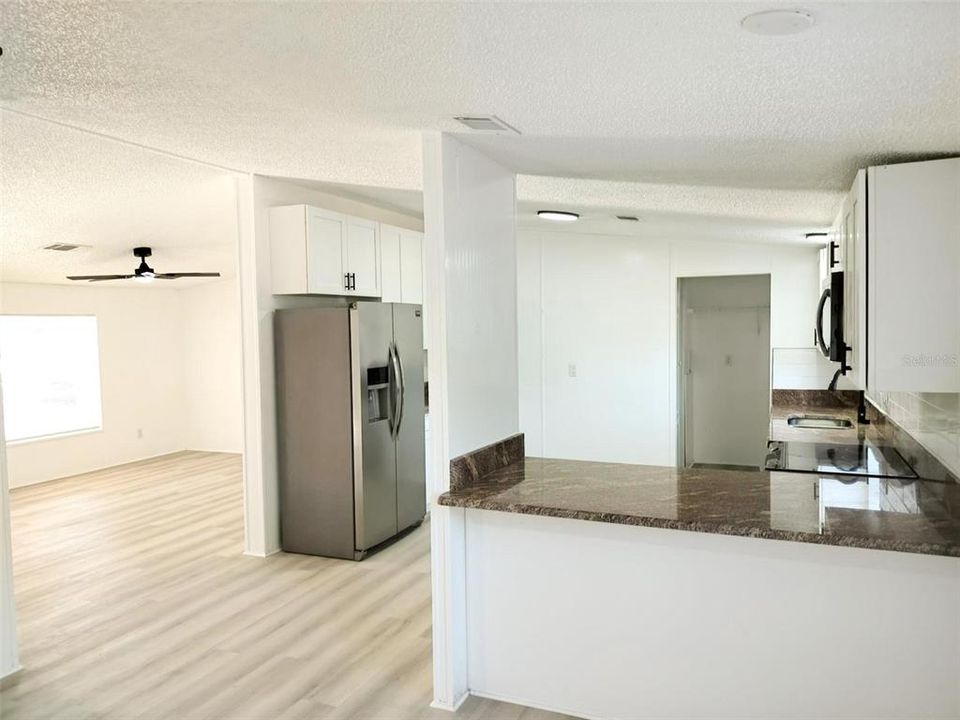 En Venta: $280,000 (4 camas, 2 baños, 1404 Pies cuadrados)