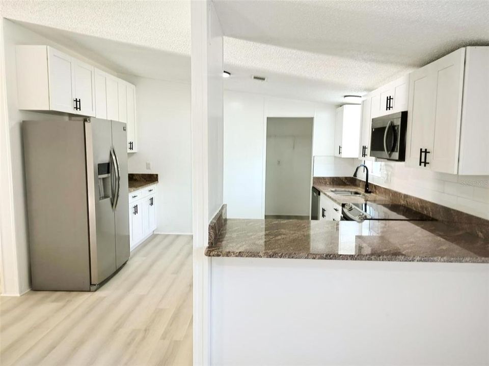 En Venta: $280,000 (4 camas, 2 baños, 1404 Pies cuadrados)