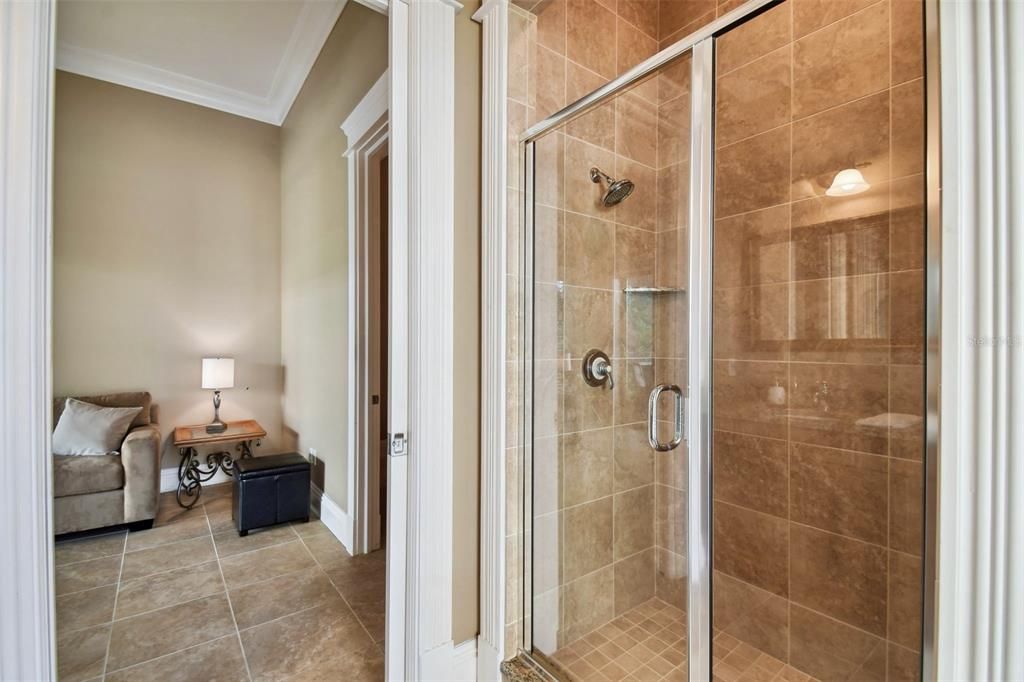 En Renta: $17,000 (6 camas, 7 baños, 6459 Pies cuadrados)