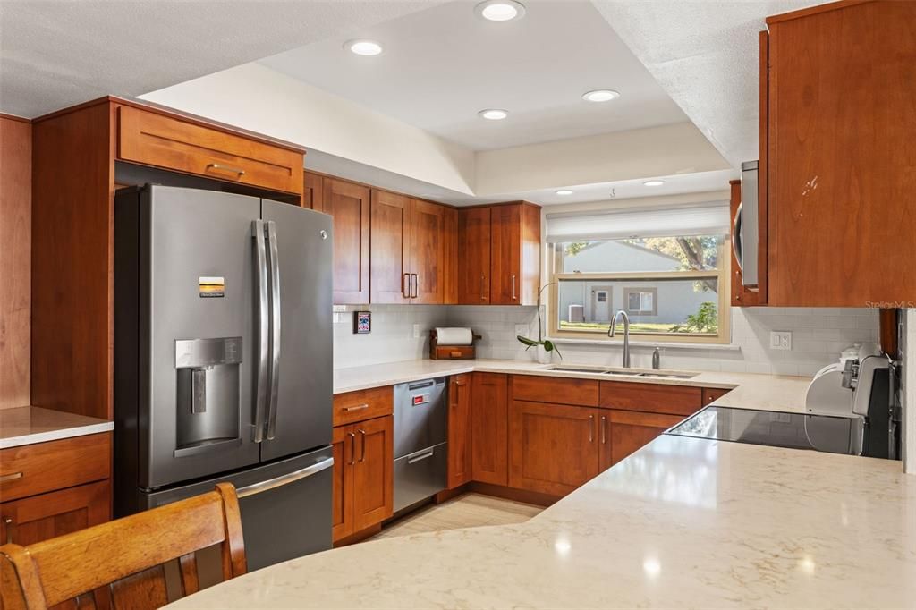 На продажу: $635,000 (4 спален, 3 ванн, 2442 Квадратных фут)