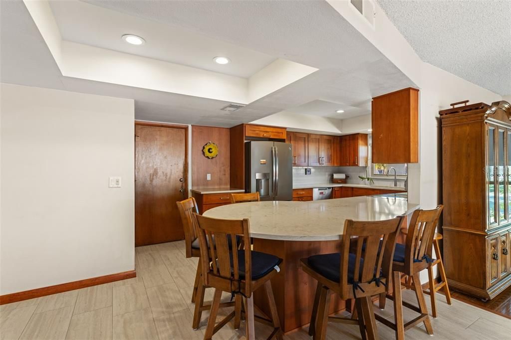 На продажу: $635,000 (4 спален, 3 ванн, 2442 Квадратных фут)