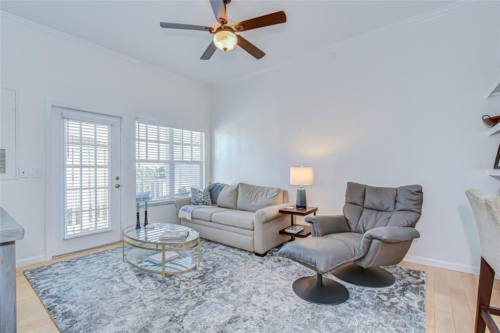 На продажу: $389,000 (1 спален, 1 ванн, 673 Квадратных фут)