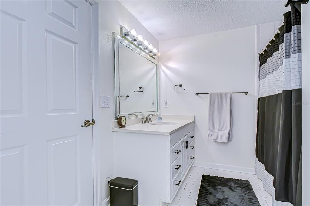 На продажу: $389,000 (1 спален, 1 ванн, 673 Квадратных фут)