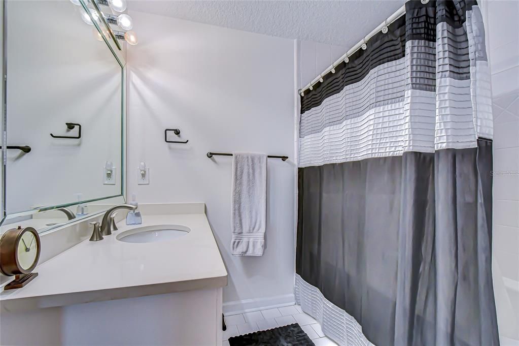 На продажу: $389,000 (1 спален, 1 ванн, 673 Квадратных фут)