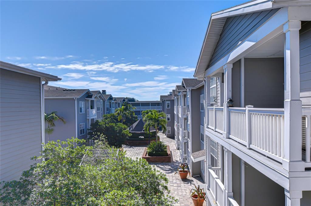 На продажу: $389,000 (1 спален, 1 ванн, 673 Квадратных фут)